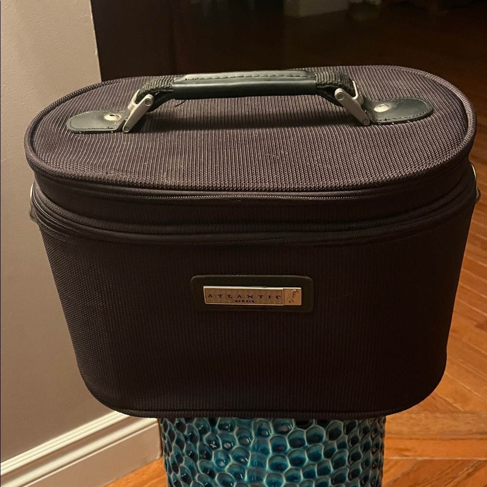 Black Makeup Organizer